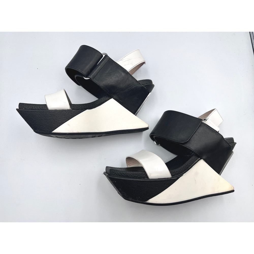 United Nude Delta Wedge Sandals Womens 38 Black White Good Architectural - Picture 2 of 11